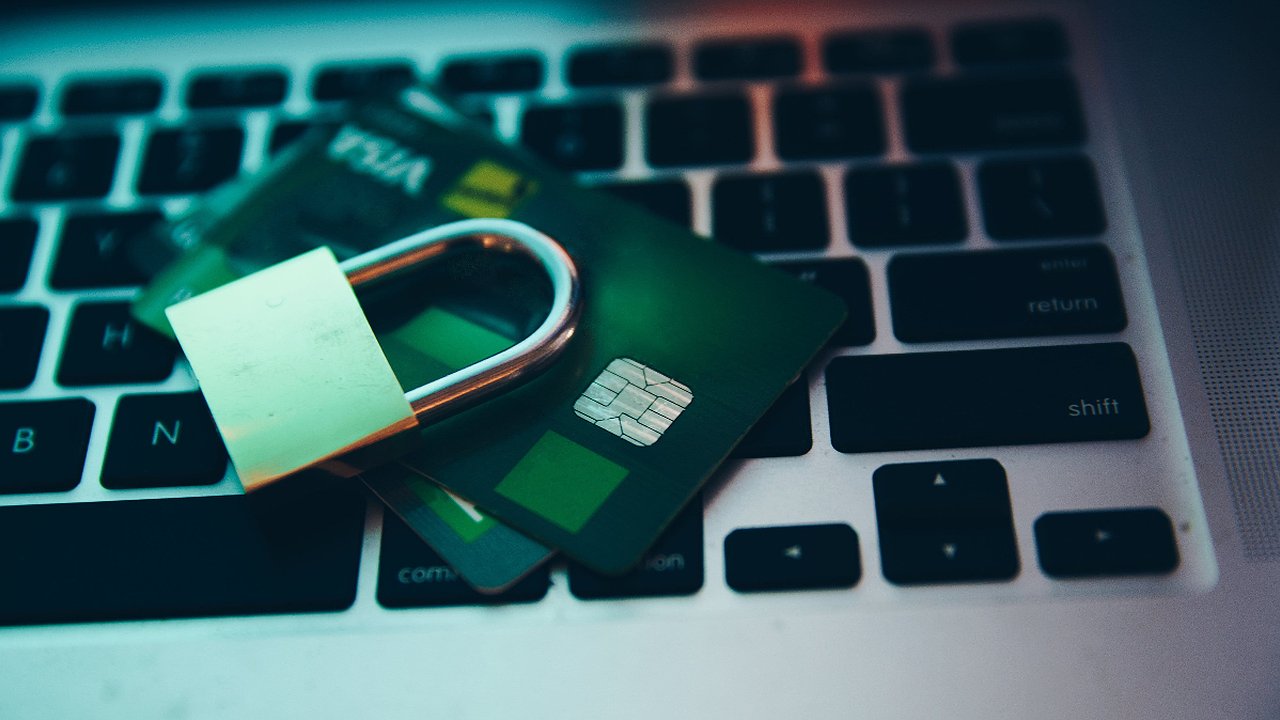 Главная картинка новости: Новороссийск: 36-летний мужчина стал жертвой инвестиционного мошенничества на 2 миллиона рублей