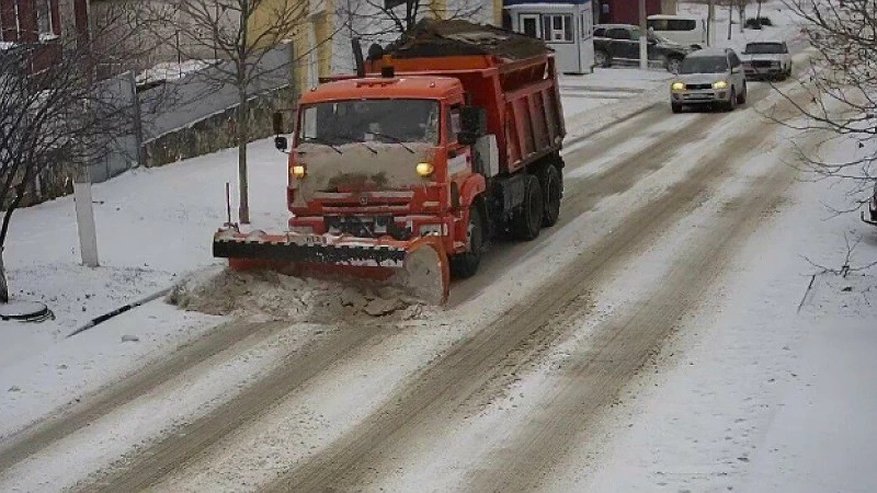 Главная картинка новости: Готовность Новороссийска к зиме: меры по обеспечению безопасности на дорогах