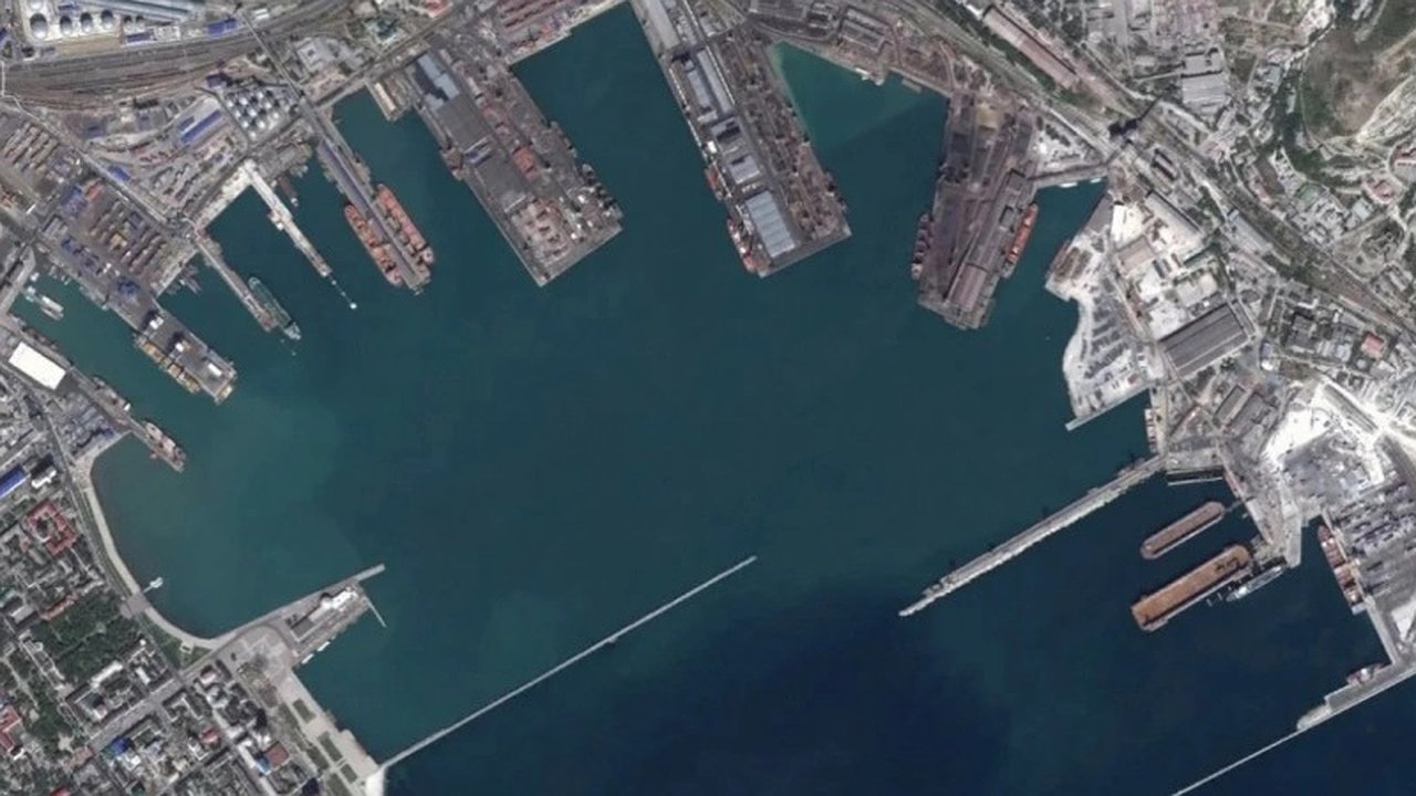 Главная картинка новости: Модернизация портовой инфраструктуры Новороссийска: новый проект на 3,27 миллиарда рублей