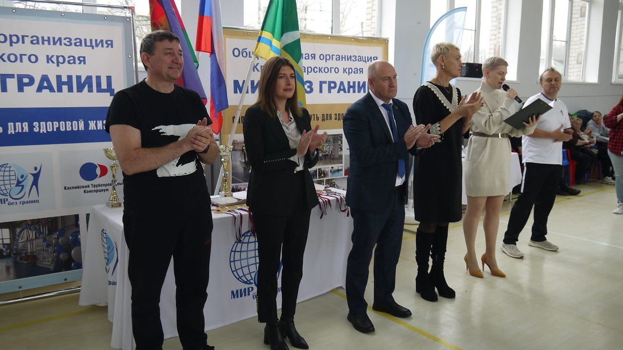 Главная картинка новости: Спортсмены с ОВЗ соревновались в силе на соревнованиях по пауэрлифтингу на заключительном этапе Спартакиады «Мир без границ»