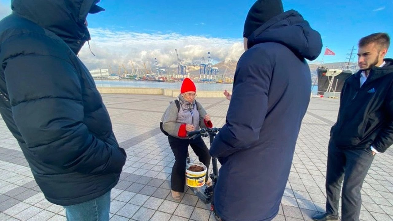 Главная картинка новости: На набережной Новороссийска продолжаются рейды против нарушителей запрета на электросамокаты