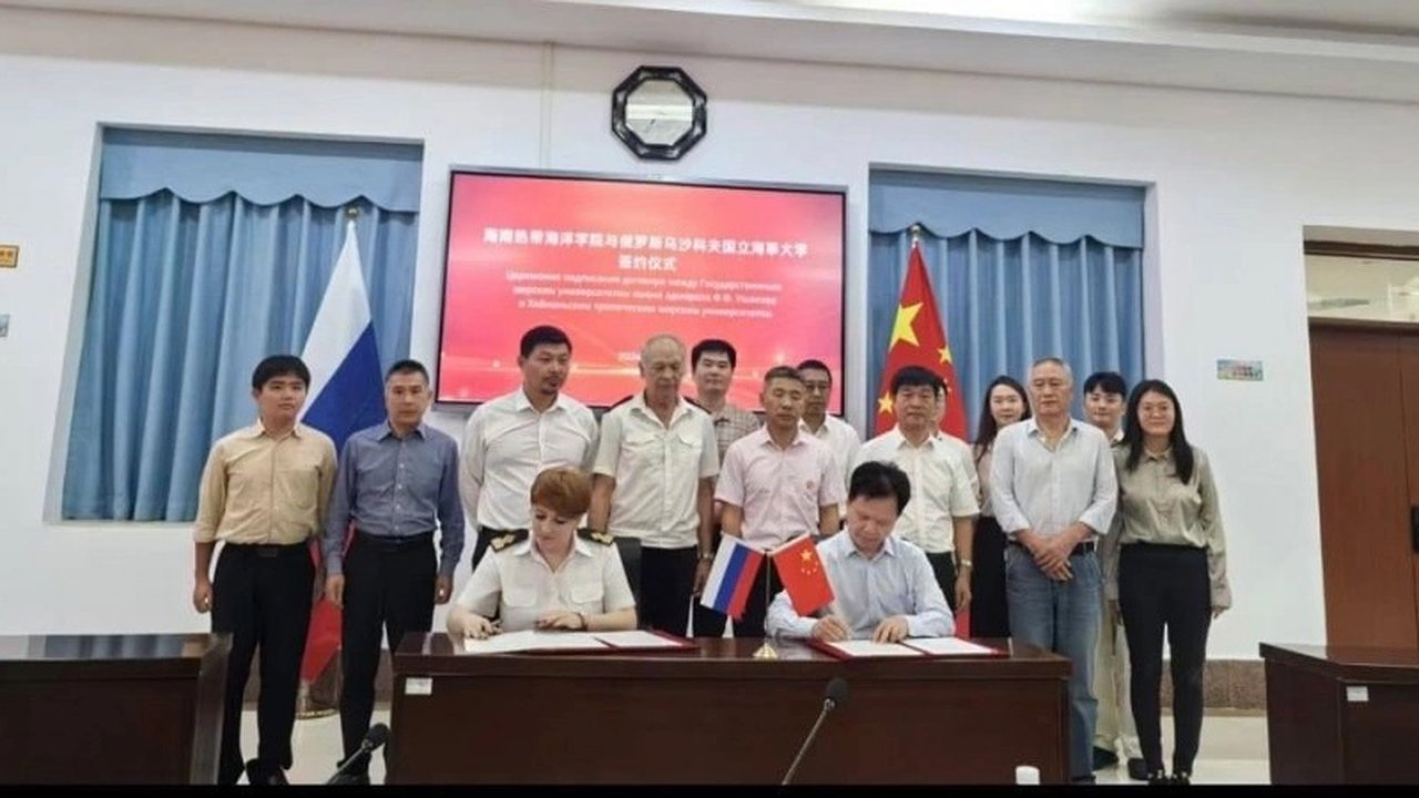 Главная картинка новости: Новый этап сотрудничества: Государственный университет имени Ушакова и Хайнаньский тропический морской университет подписали меморандум о взаимодействии