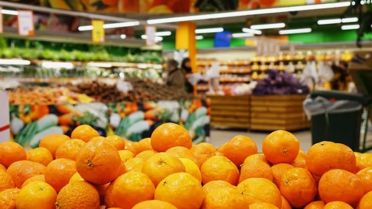 Главная картинка новости: Мандарины в Новороссийске: цены взлетели после запрета абхазских поставок