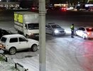 Опасный дрифт на гололеде в Новороссийске: автогонщики подвергли себя и других риску