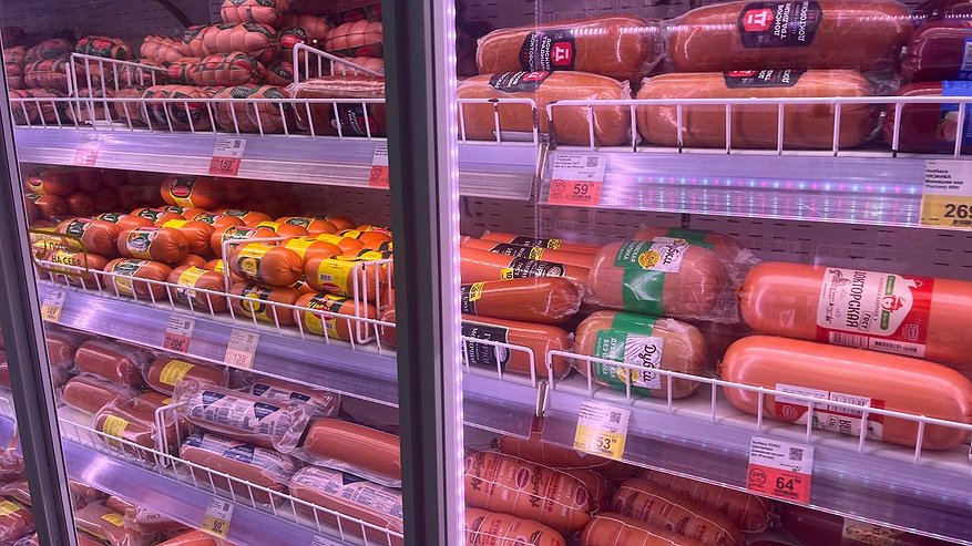 Главная картинка новости: "Можно брать смело - там чистое натуральное мясо": россиянам назвали лучшие бренды колбас - советует Росконтроль