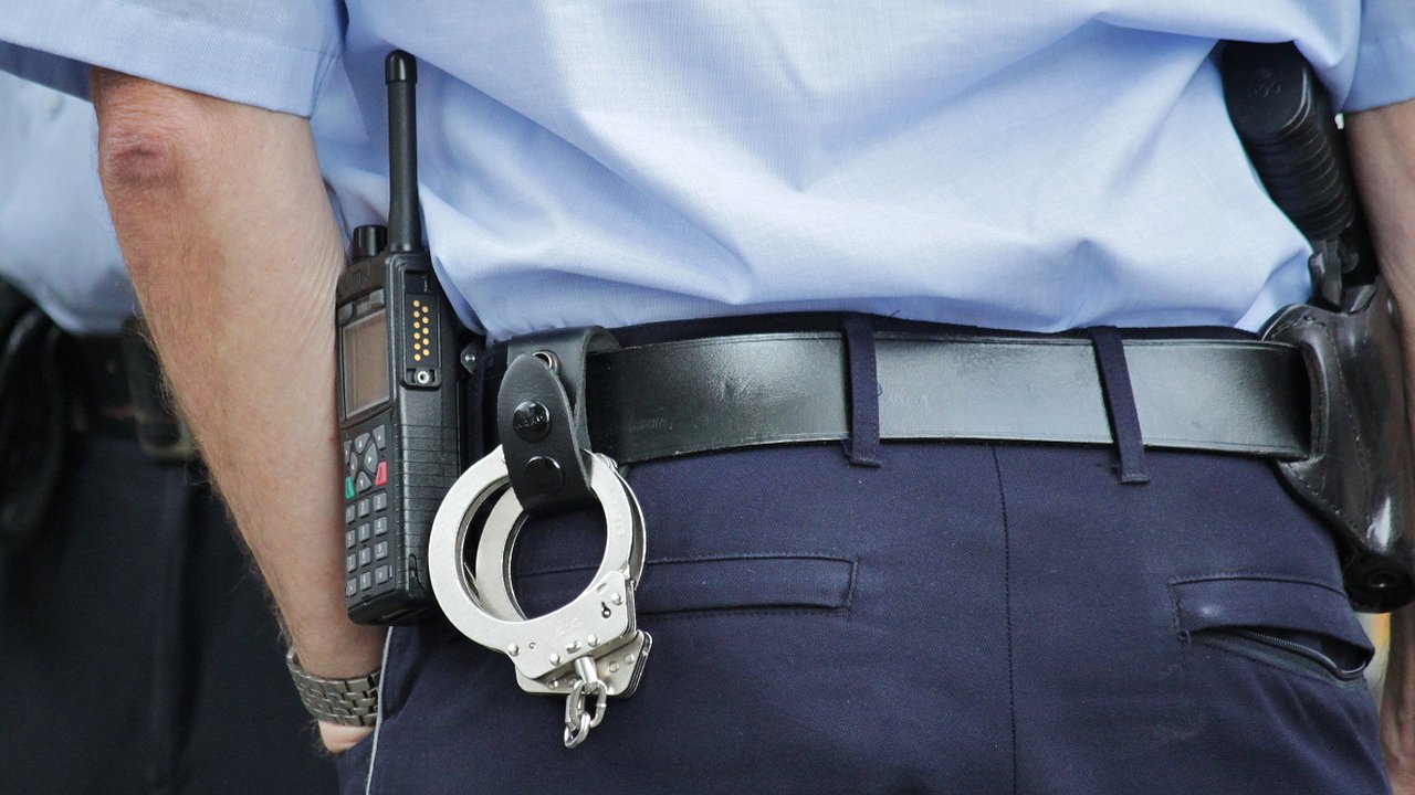 Главная картинка новости: Участие в мошеннической схеме: курьеру грозит до шести лет тюрьмы