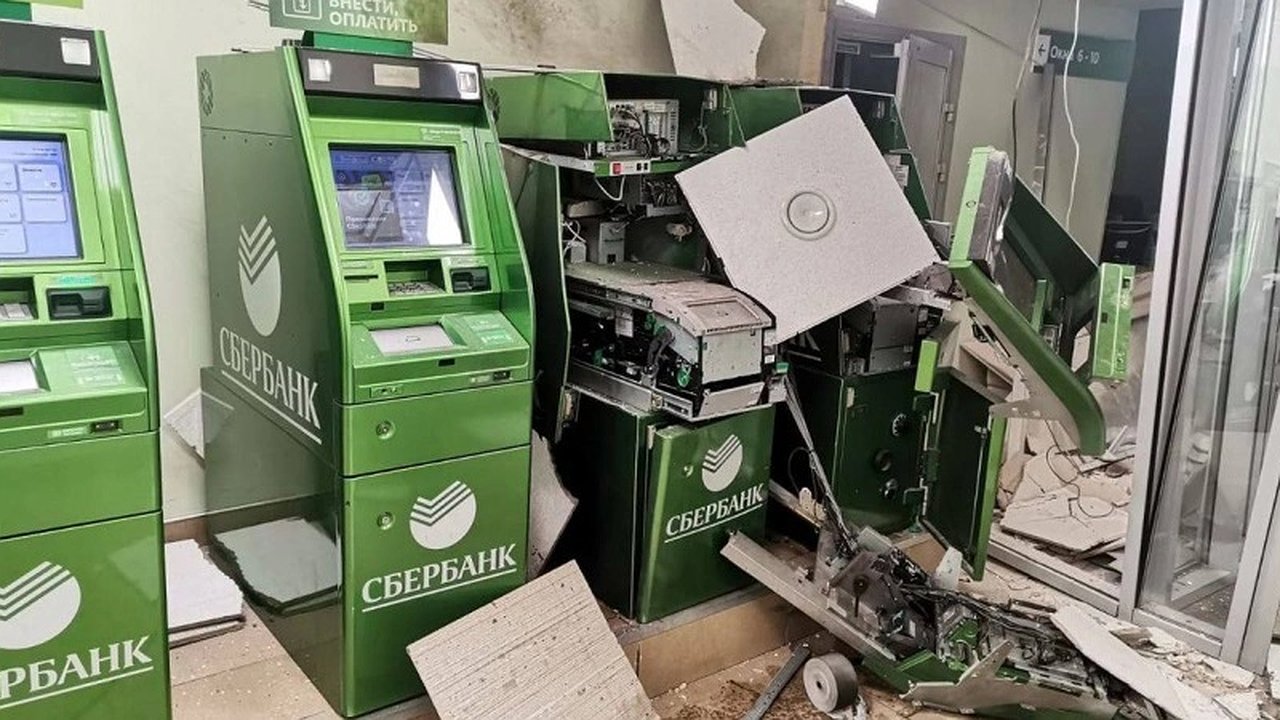 Главная картинка новости: Госдума рассматривает запрет на продажу фейерверков после серии инцидентов с пиротехникой