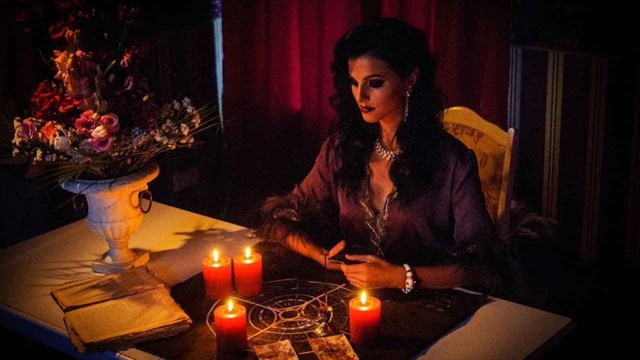 Главная картинка новости: В 2024 году россияне тратят больше на магов, чем на еду