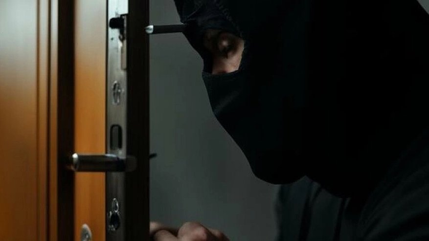 Главная картинка новости: Правила безопасности: как защитить себя и свое имущество от преступных посягательств