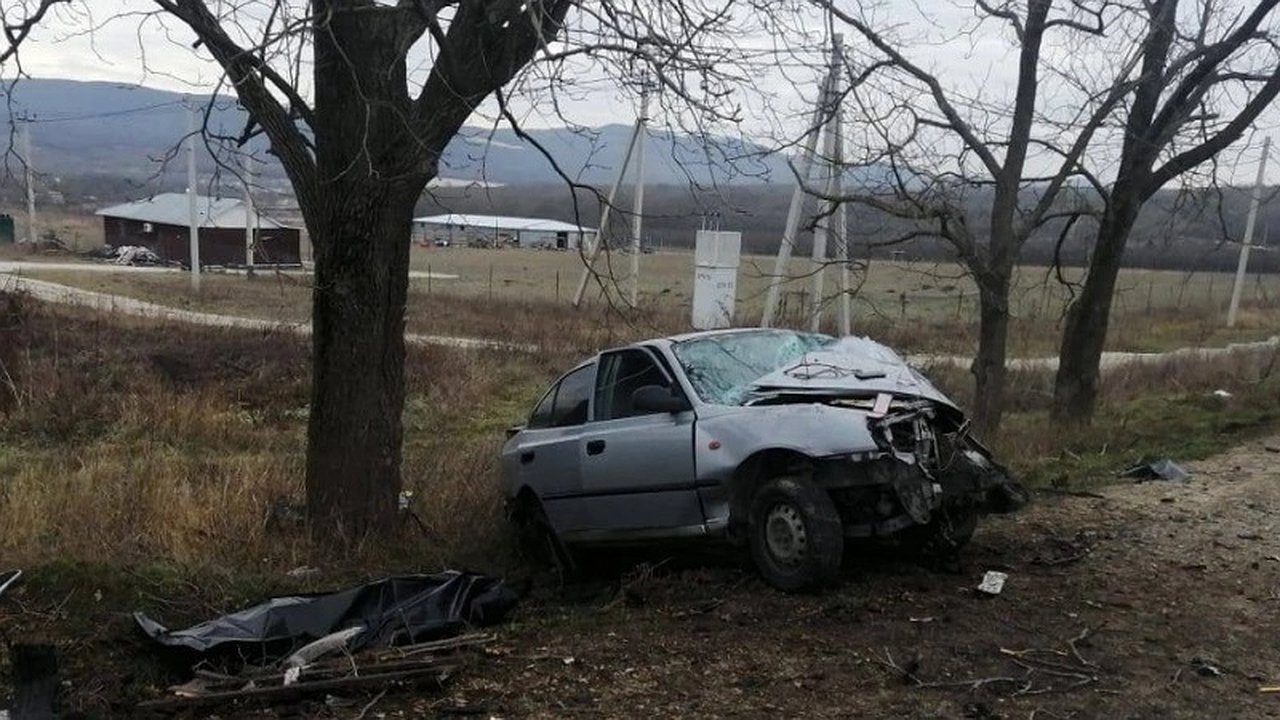 Главная картинка новости: Смертельное ДТП в Новороссийске: водитель не справился с управлением