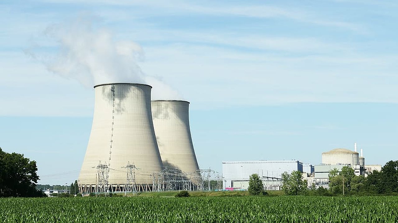 Главная картинка новости: Строительство АЭС «Южная»: новые горизонты в электроэнергетике России до 2042 года