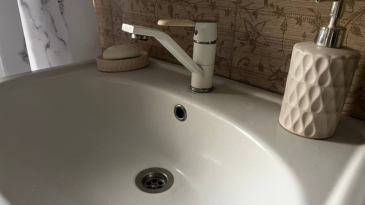 Главная картинка новости: Не тратьтесь на сантехника: это средство прямиком из СССР прочистит трубы за считанные минуты