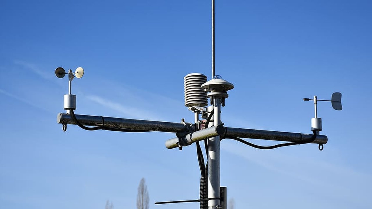 Главная картинка новости: Жара бьет рекорды: Чего ждать от погоды в последний день января