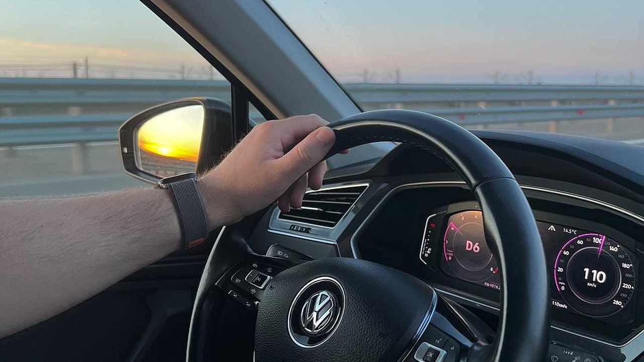 Главная картинка новости: Водителей с многолетним стажем заставят пересдавать права в феврале: опубликованы условия