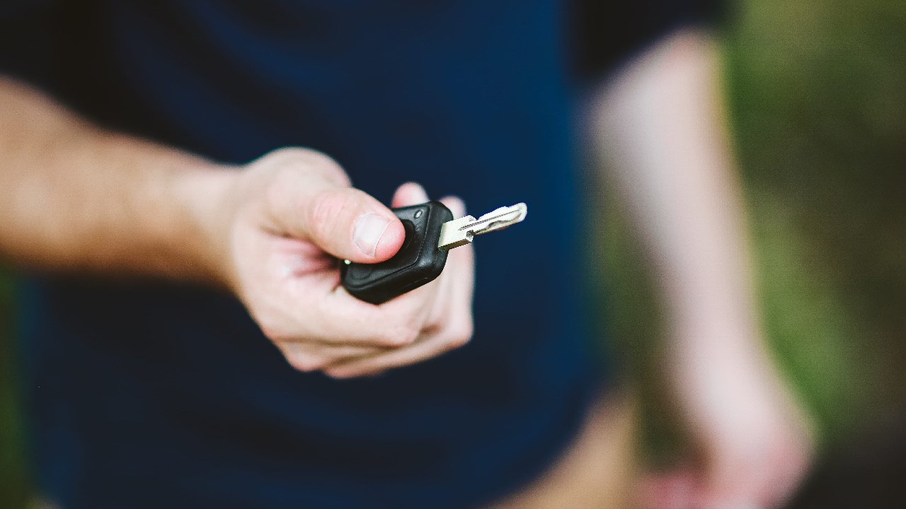 Главная картинка новости: Водителей предупредили: с 1 марта изменения в госрегистрации автотранспорта