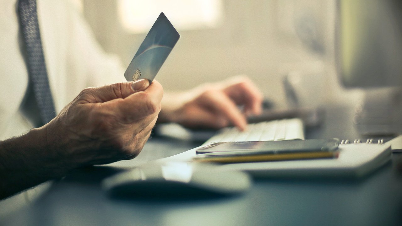 Главная картинка новости: Новая жесткая норма: долги за ЖКХ автоматически спишутся через 10 дней