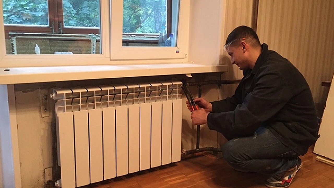 Главная картинка новости: Новороссийцы в недоумении: смена поставщика отопления вызывает протесты