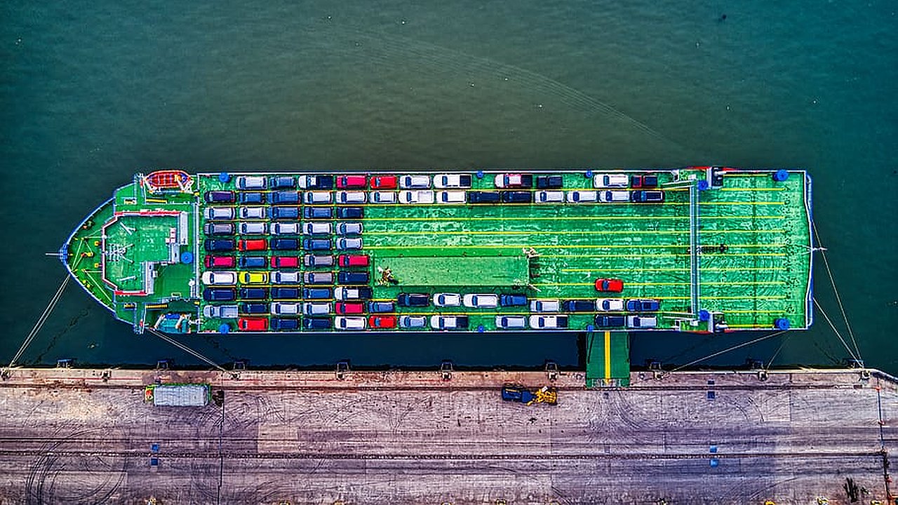 Главная картинка новости: Японские машины стали дешевле российских: участь Дальнего Востока