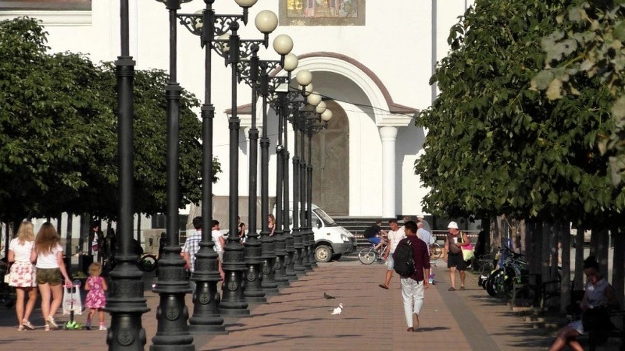 Главная картинка новости: Новороссийск: Жители против строительства жилого комплекса «Бульвар Черняховского»