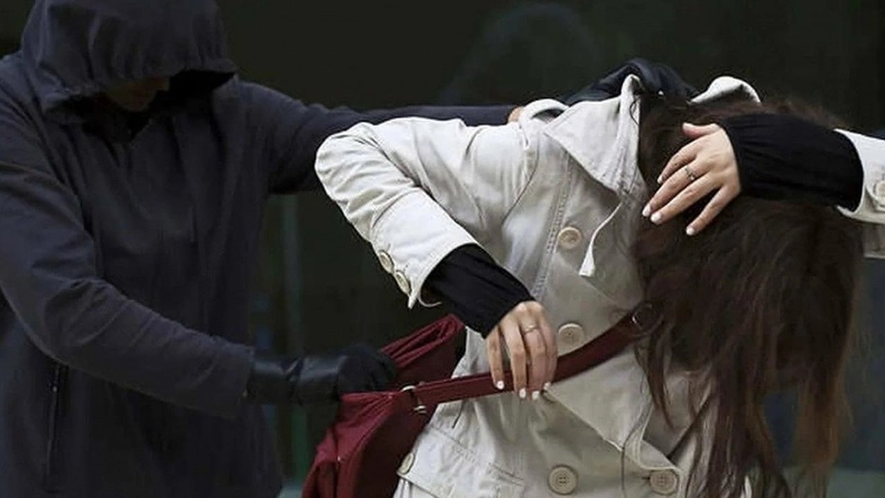 Главная картинка новости: В Новороссийске задержали пару грабителей: жертва нападения обратилась в полицию