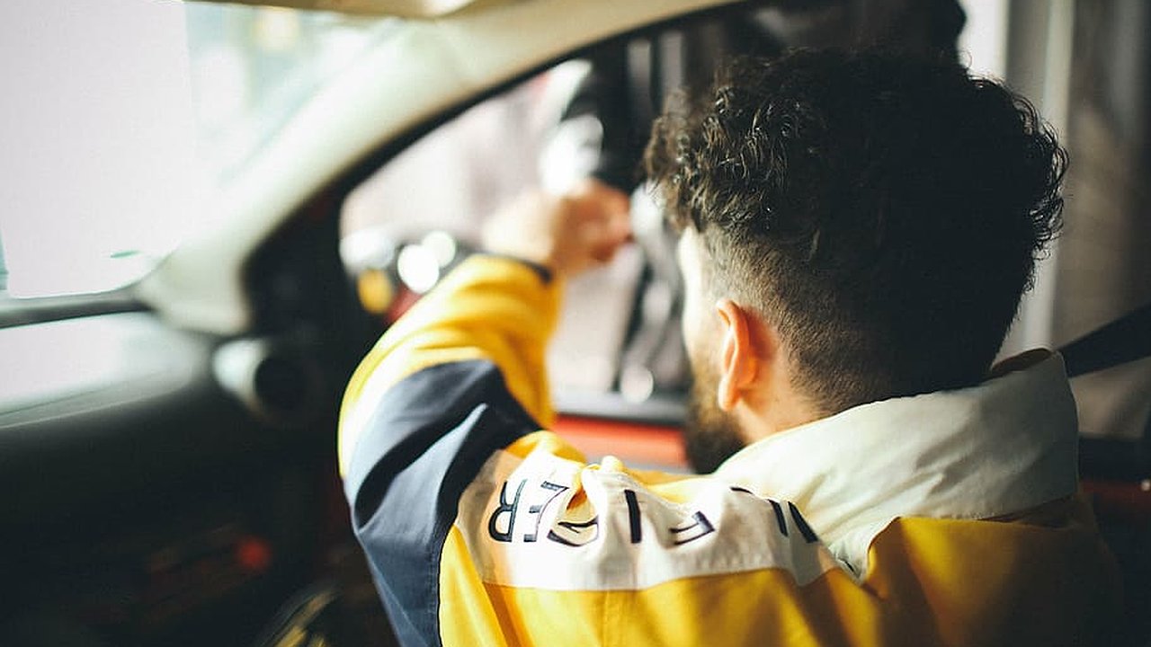 Главная картинка новости: Медсправка бульше не требуют. Новые правила продления водительских удостоверений