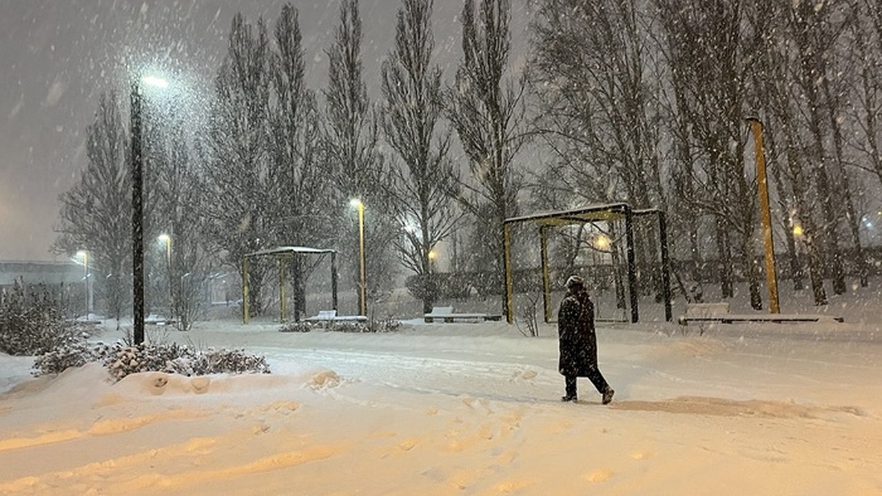 Главная картинка новости: Лед, морозы и метели: апрель еще подложит нам свинью