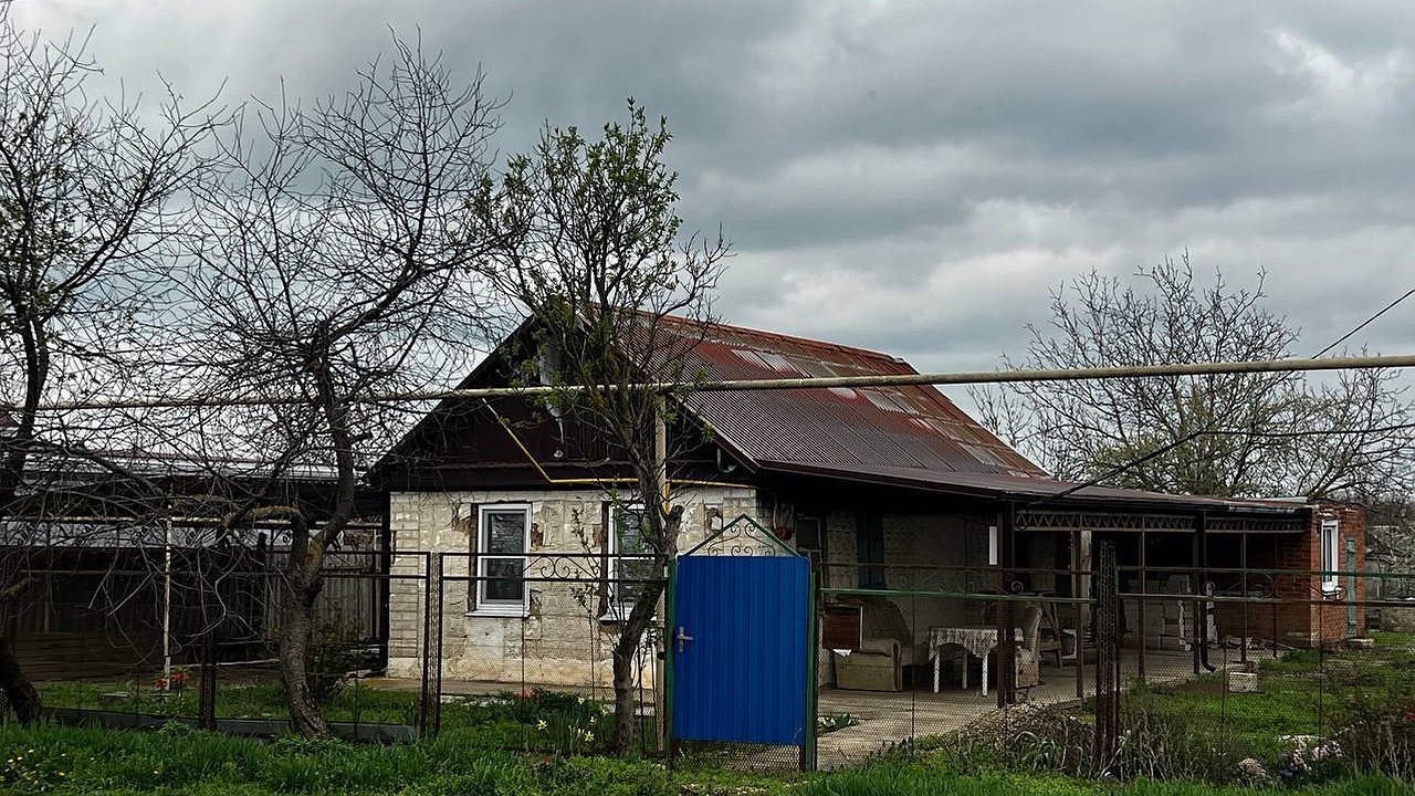 Главная картинка новости: С 15 апреля — серьёзный запрет на электричество на дачных участках: от сети придётся отключиться, а провода заставят снять