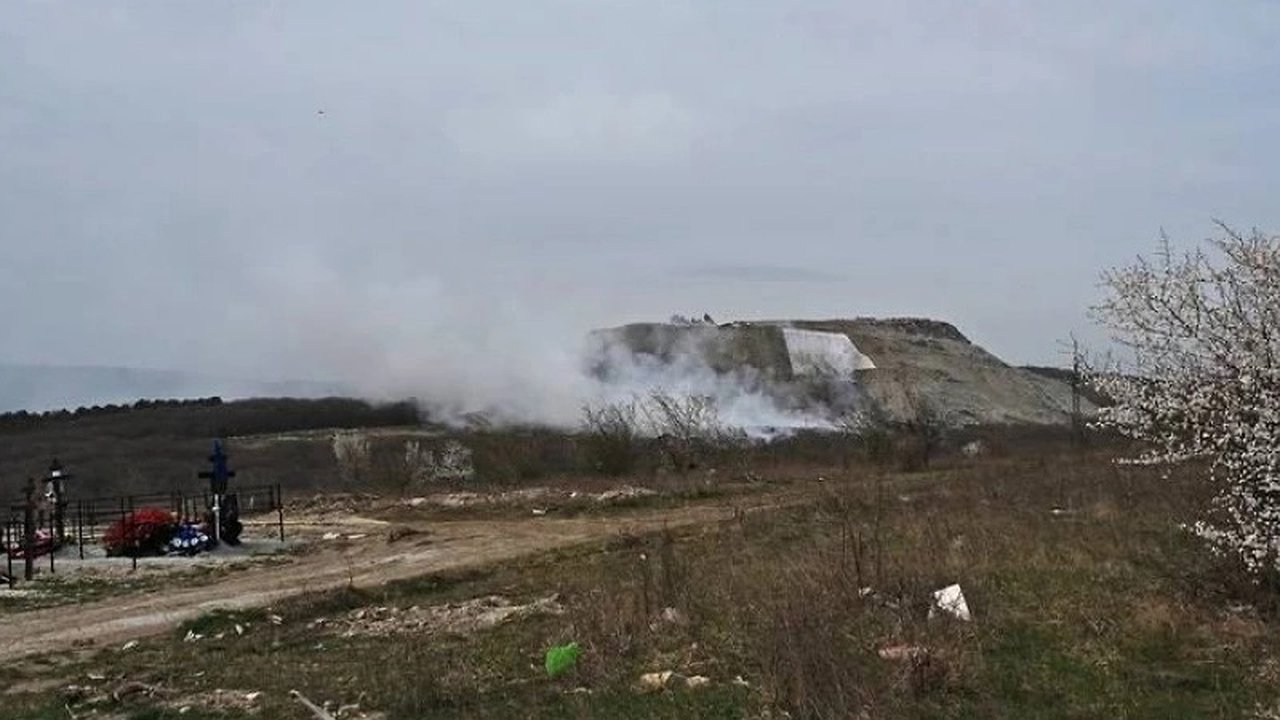 Главная картинка новости: Коммунисты Новороссийска требуют митинг в городе из-за экологической катастрофы