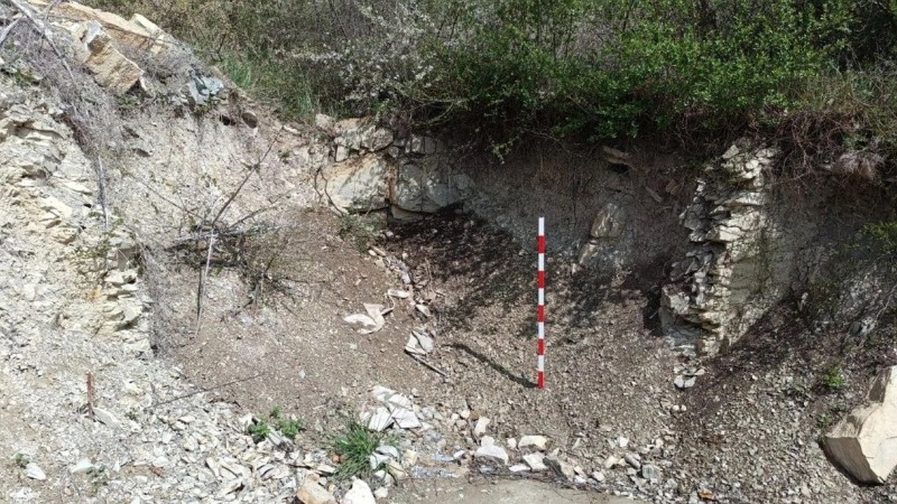 Главная картинка новости: Строительство в Абрау-Дюрсо угрожает археологическим находкам