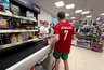 Миниатюра новости: С 1 мая: россиянам могут не продать продукты в супермаркетах
