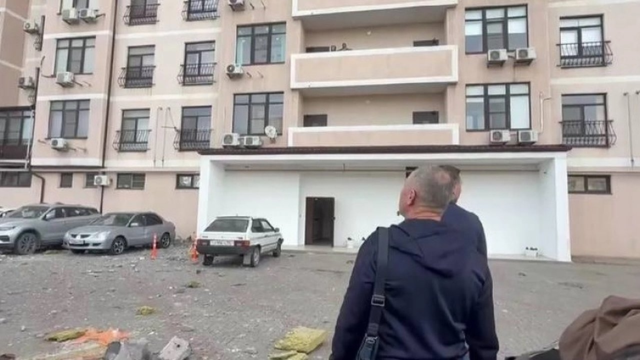 Главная картинка новости: Завершение экспертизы жилого комплекса «Аврора» в Новороссийске