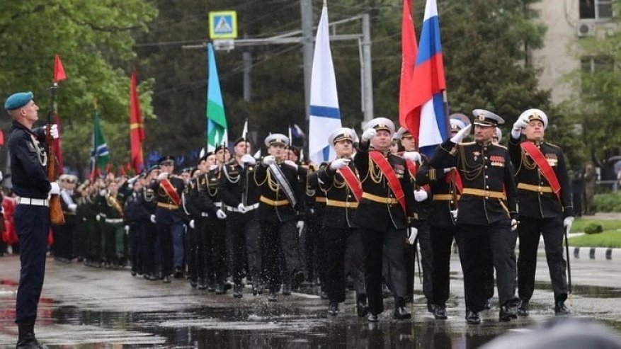 Главная картинка новости: Парад в Новороссийске к Дню Победы состоится, несмотря на недавние угрозы