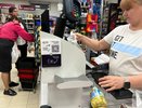 Забыл чек в магазине и чуть не потерял все деньги на карте - вот почему нельзя ими разбрасываться