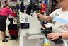 Миниатюра новости: Забыл чек в магазине и чуть не потерял все деньги на карте - вот почему нельзя ими разбрасываться