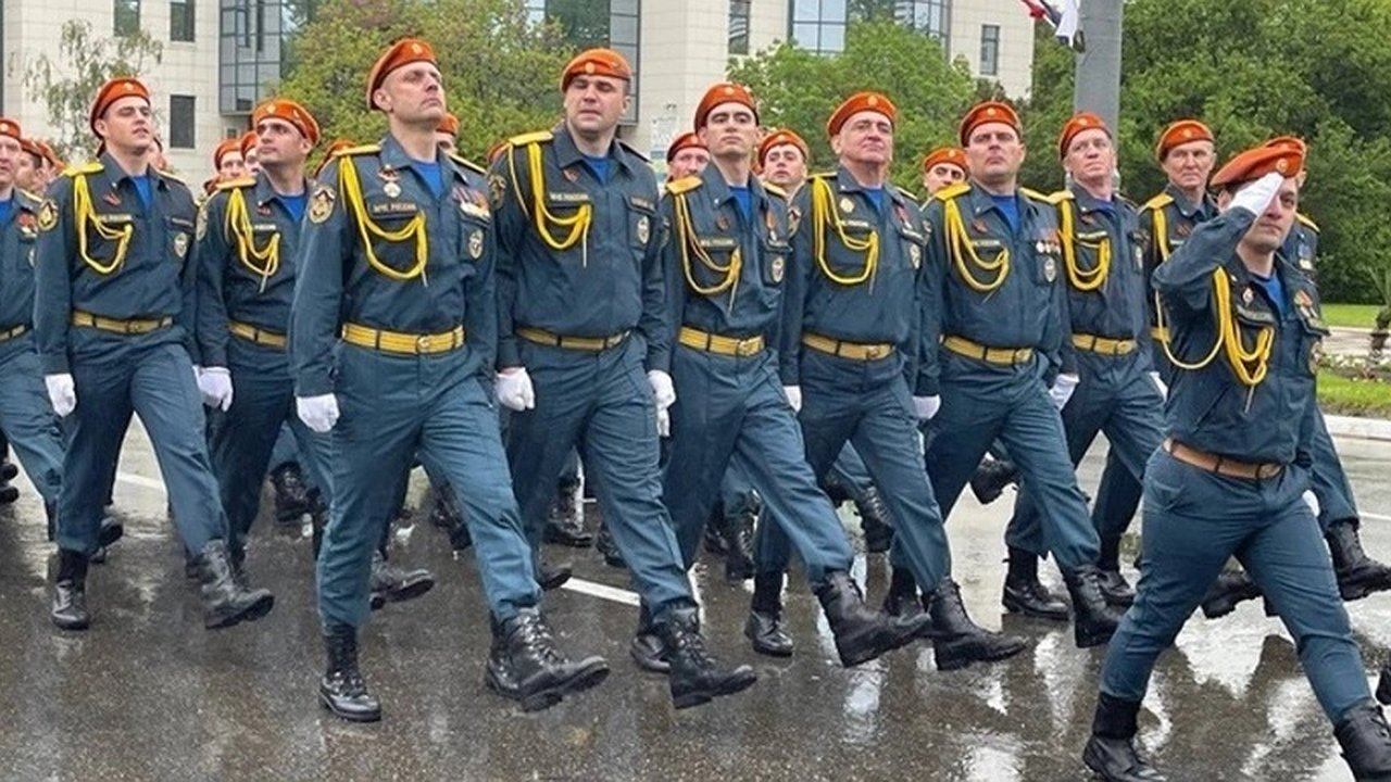 Главная картинка новости: В Новороссийске прошел Парад в честь 80-летия Победы в Великой Отечественной войне