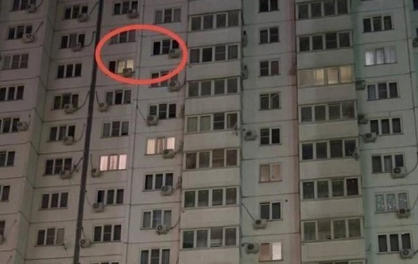 Полиция расследует инцидент с травмой водителя из-за падающего камня