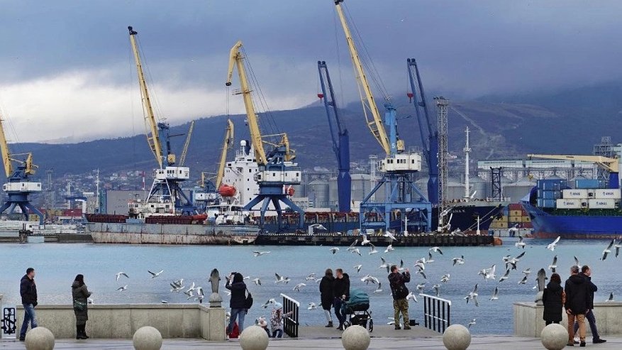 Главная картинка новости: Новороссийский морской порт под ударом новых международных санкций