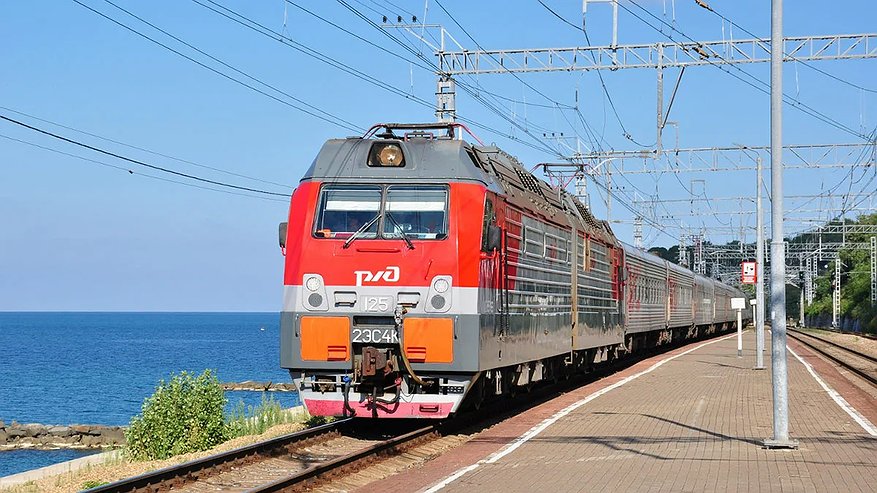 Главная картинка новости: Из снега в Новороссийск, Сочи и Анапу: РЖД запускает 13 поездов на юг из северных регионов
