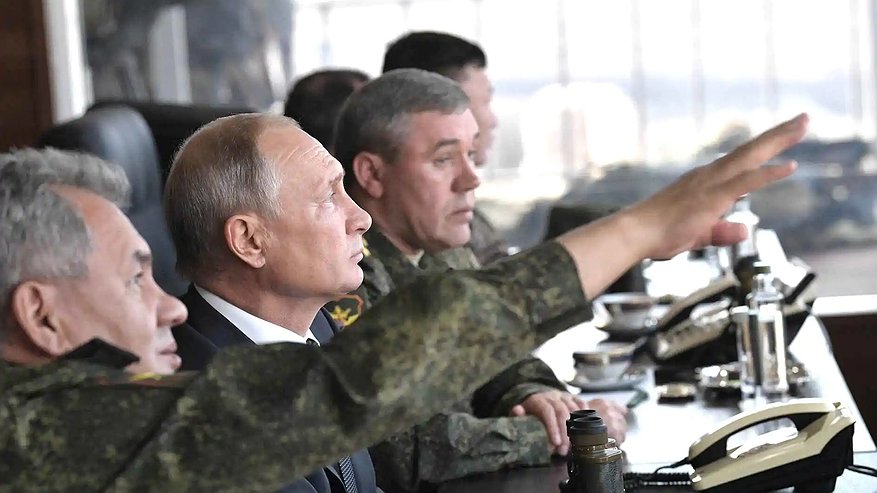 Главная картинка новости: Путин сообщил о демобилизации: кто первым покинет зону СВО и почему нет точных сроков