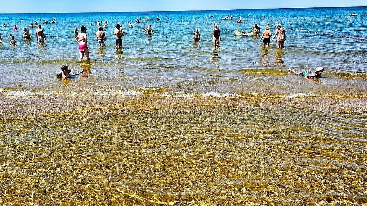 Главная картинка новости: Сезон-2025: куда отправиться вместо Анапы? Новые маршруты, цены и лайфхаки