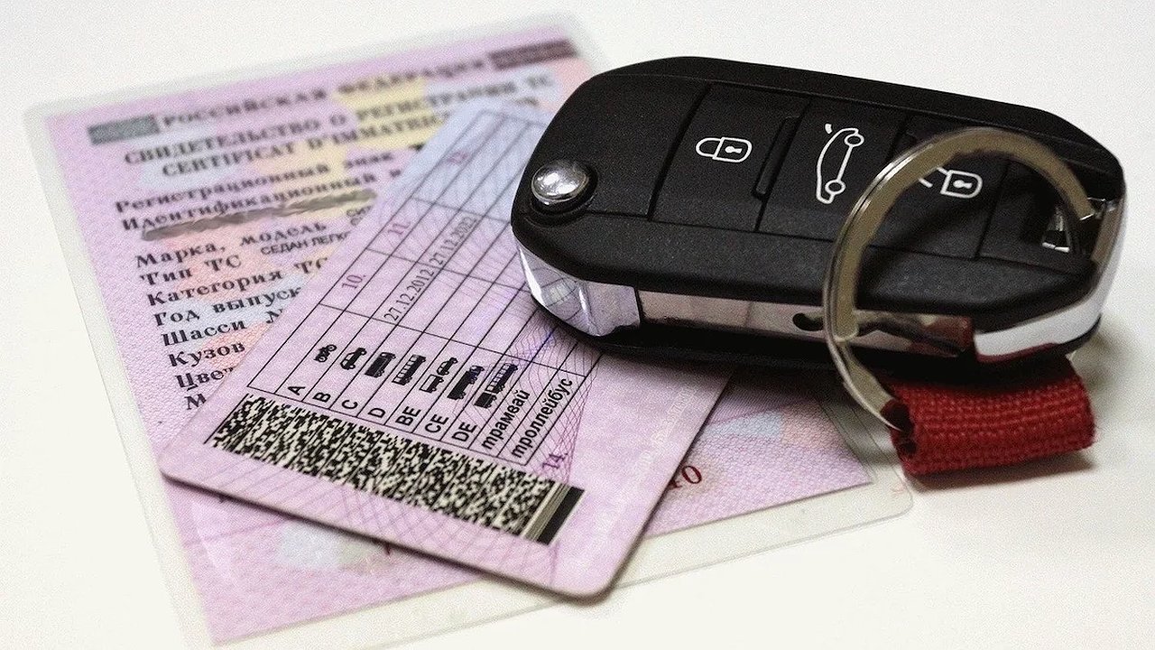 Главная картинка новости: Водительская революция: с июня права категории "В" дадут новые возможности без экзаменов