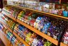 Миниатюра новости: Яд в блестящем фантике: в Роскачестве назвали конфеты, которые запрещено давать детям