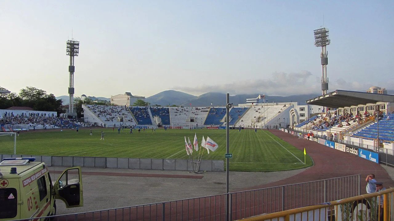 Главная картинка новости: Стадион «Центральный» в Новороссийске модернизируют за 200 млн рублей