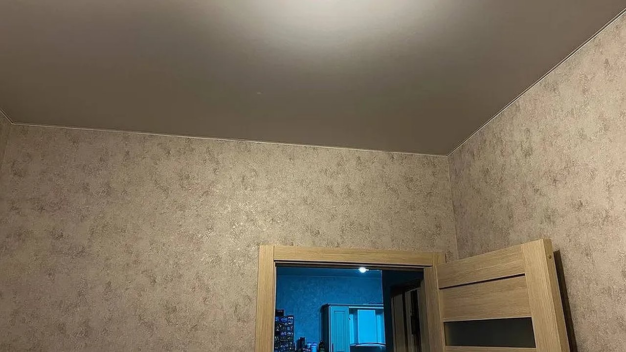 Главная картинка новости: С 7 июня полностью запретят установку натяжных потолков: придется содрать, несмотря на потраченные деньги