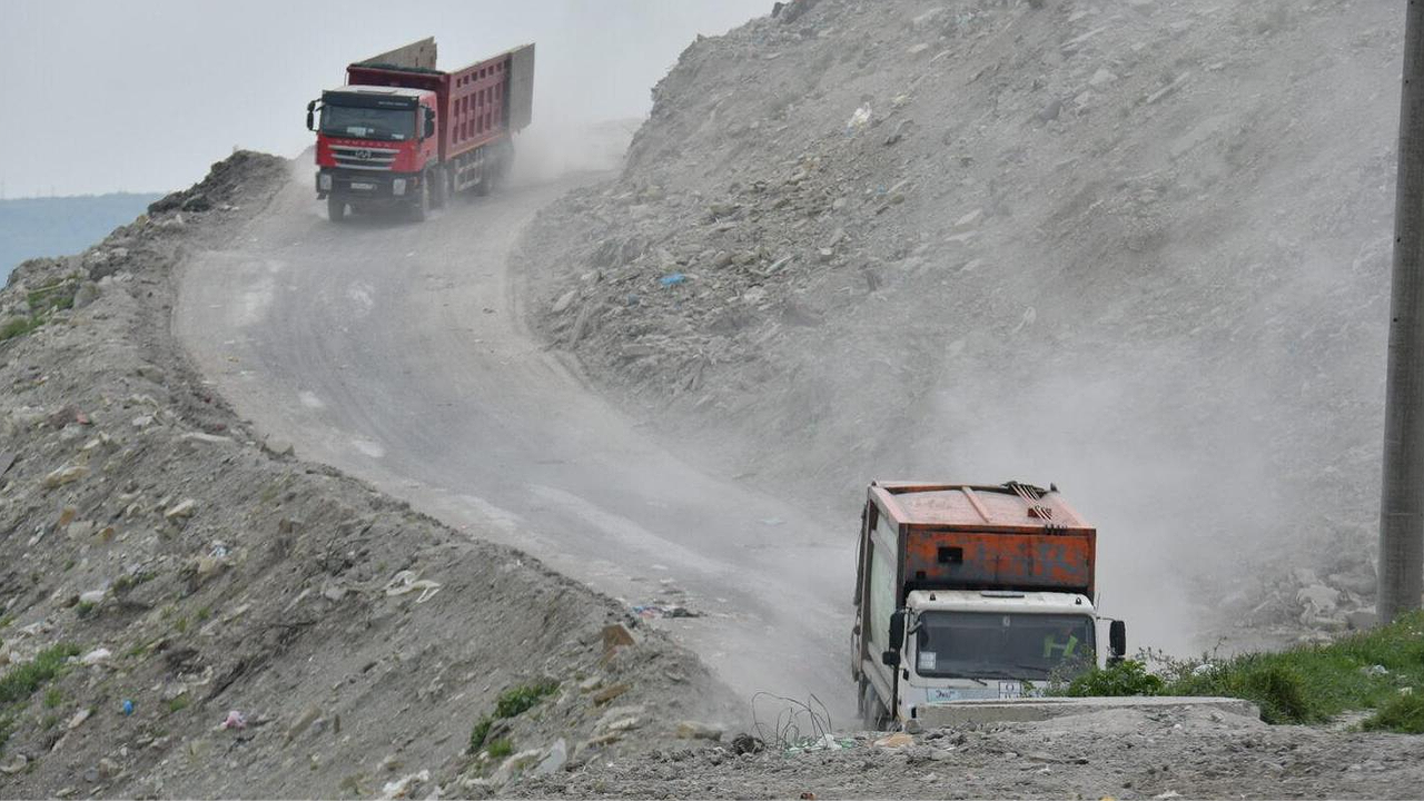 Главная картинка новости: Новый регоператор в Новороссийске: как будут решать проблемы с мусором