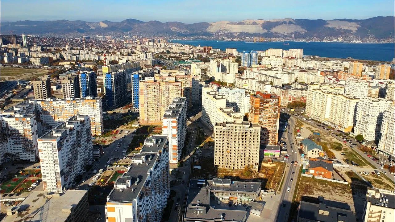 Главная картинка новости: Скандал в Новороссийске: жители 16-го микрорайона обвиняют управляющую компанию в подделке документов