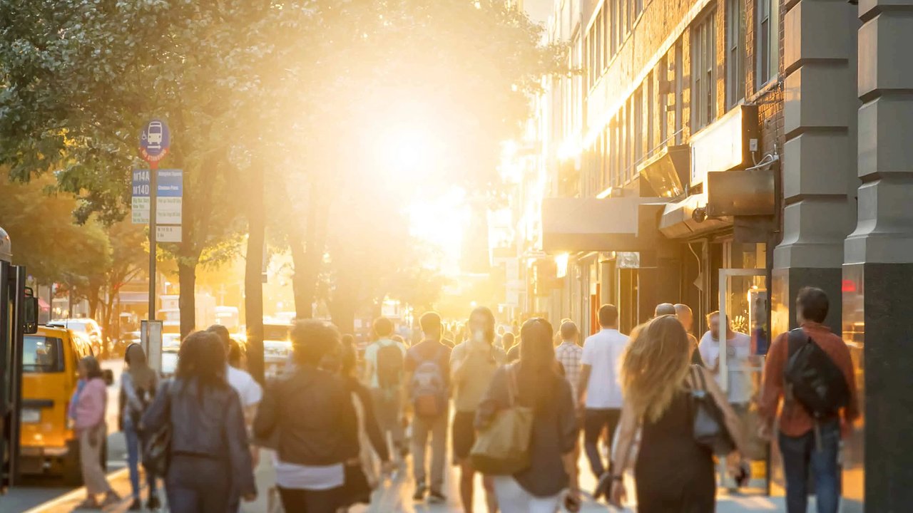 Главная картинка новости: 12 июня — день судьбоносных встреч и скрытых возможностей: что ждёт ваш знак зодиака