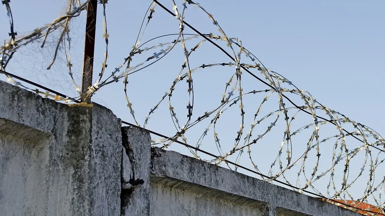 Главная картинка новости: В Новороссийске утвердили список из 25 предприятий для исправительных работ осужденных