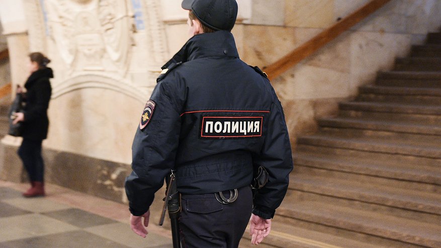 Главная картинка новости: Повышение зарплат полиции в 2025 году: разбираемся в реальных сроках и причинах задержки