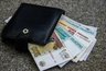 Миниатюра новости: Сюрприз от банков: новая комиссия, о которой вам не сказали. Успейте защитить свои деньги